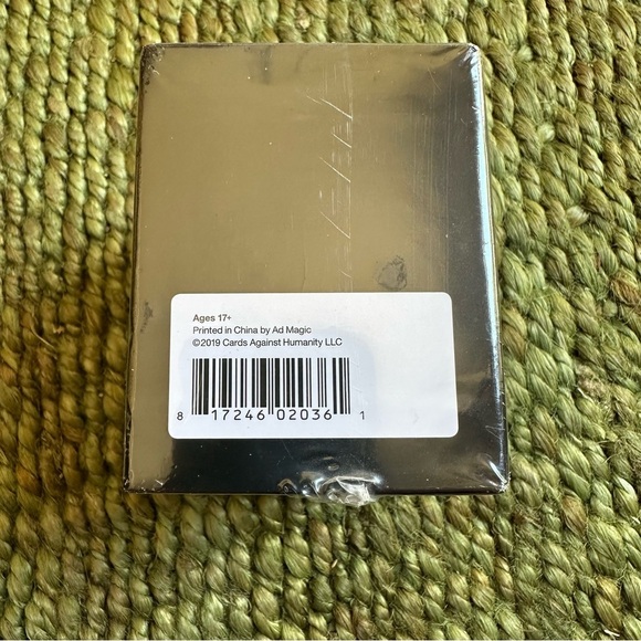 Cards Against Humanity: Hidden Gems Bundle NIP - Picture 2 of 4